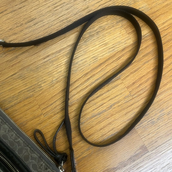 Coach Gray and Black Women's small crossbody - Picture 5 of 16